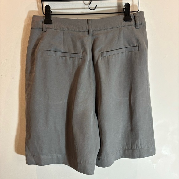 LOUNGE NINE Sz 36 100% Tencel Ditta Shorts in Sedona Sage Green NEW WITH TAGS - Picture 6 of 9